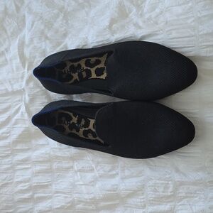 Rothys black Almond Loafer, with leopard insole. Size 8.5